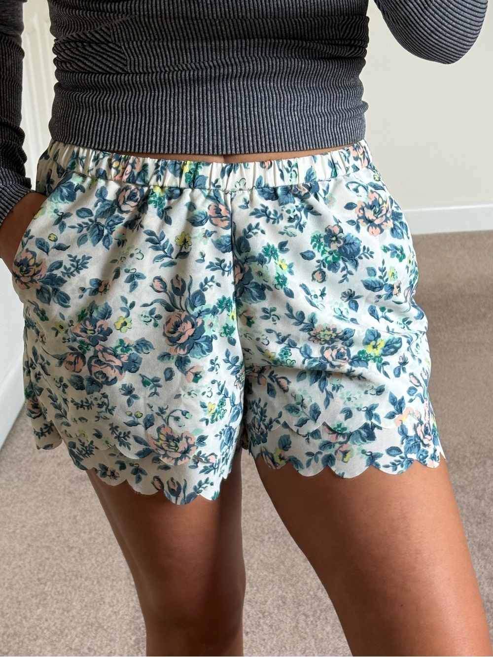 Anthropologie Floral Scalloped Shorts — White with Blue and Pink Flowers